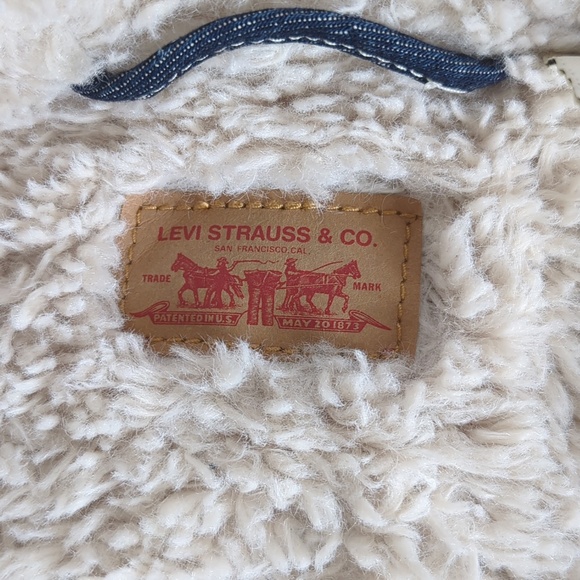 Levi’s Women's Sherpa Lined Short Denim Winter Trucker Jacket Size XS - Picture 12 of 14